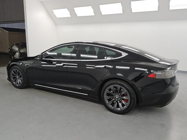 2020 TESLA MODEL S