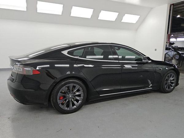 2020 TESLA MODEL S