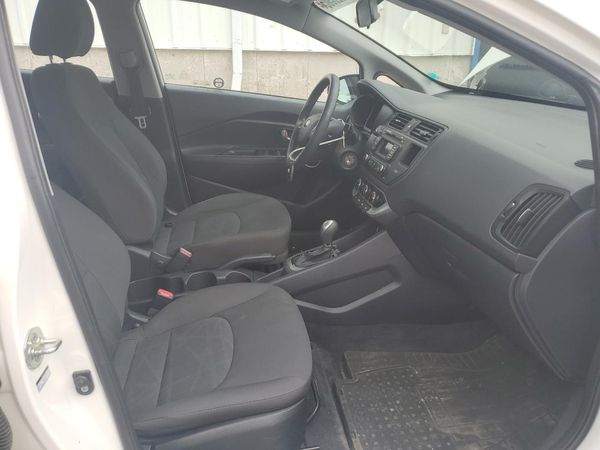 2015 KIA RIO GL - Middle-low
