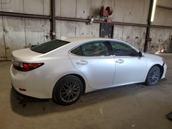 2018 LEXUS ES