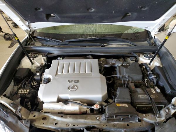 2018 LEXUS ES
