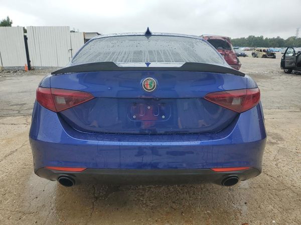 2022 ALFA ROMEO GIULIA