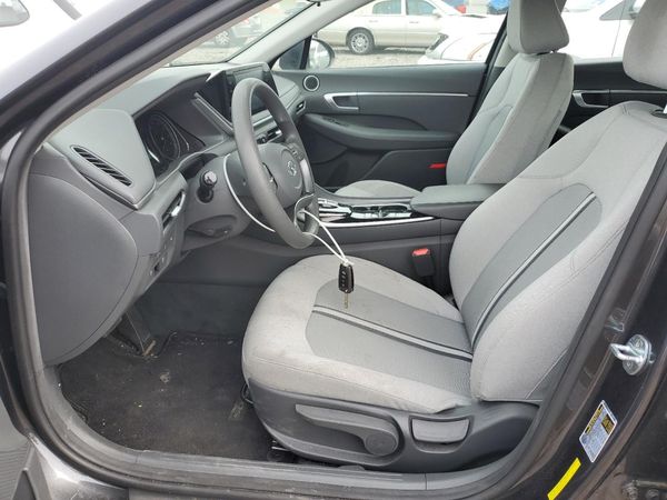2022 HYUNDAI SONATA SE