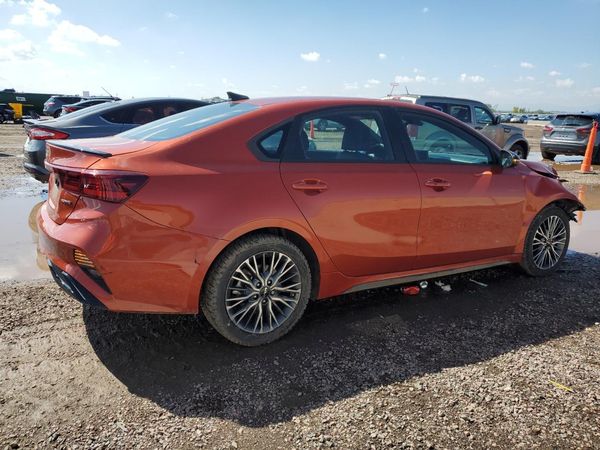 2023 KIA FORTE GT LINE