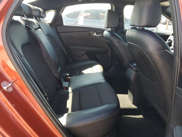 2023 KIA FORTE GT LINE