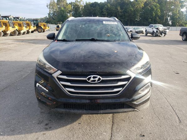 2017 HYUNDAI TUCSON