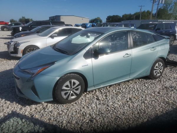 2017 TOYOTA PRIUS