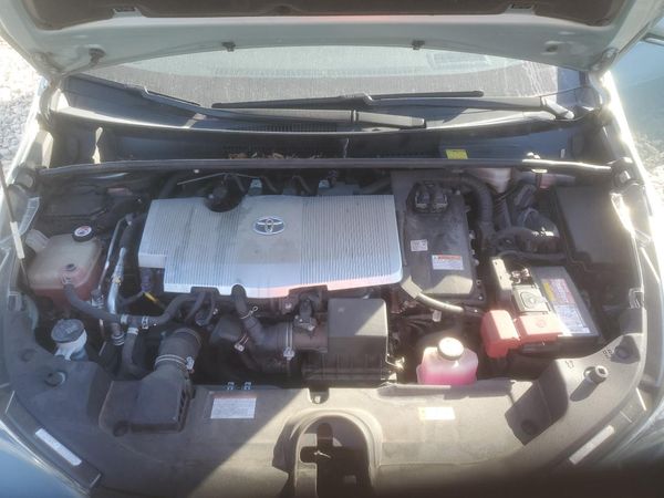 2017 TOYOTA PRIUS