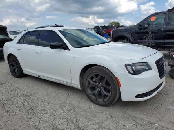 2022 CHRYSLER 300