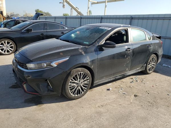 2024 KIA FORTE GT Line