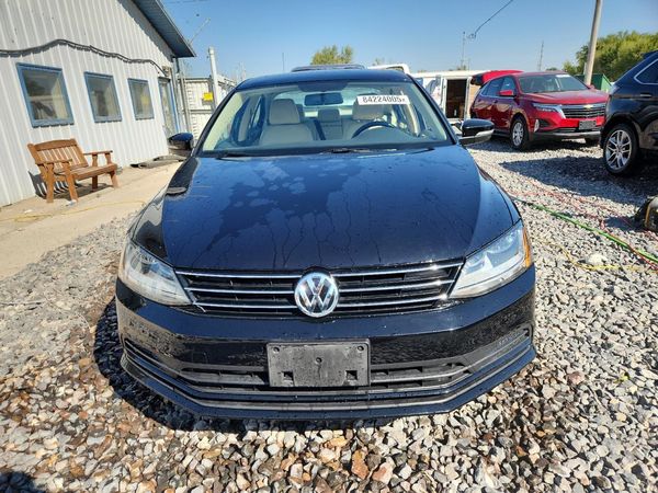 2017 VOLKSWAGEN JETTA SE