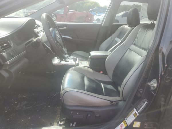 2014 TOYOTA CAMRY