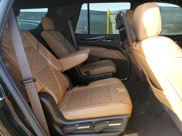 2023 CADILLAC ESCALADE