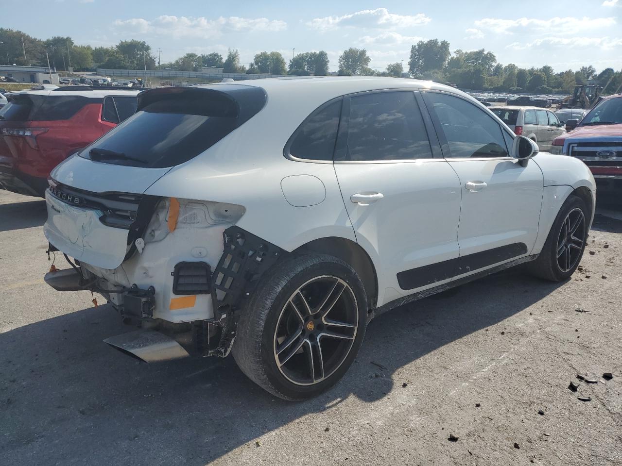 2020 PORSCHE MACAN