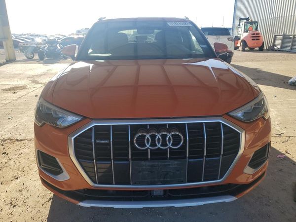 2021 AUDI Q3 quattro Premium