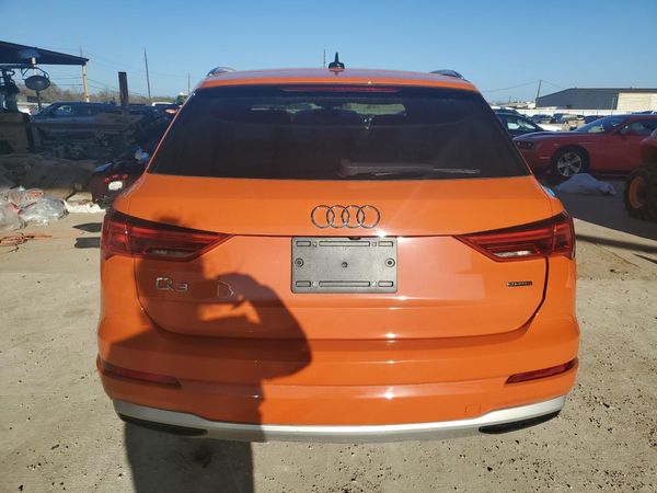 2021 AUDI Q3 quattro Premium