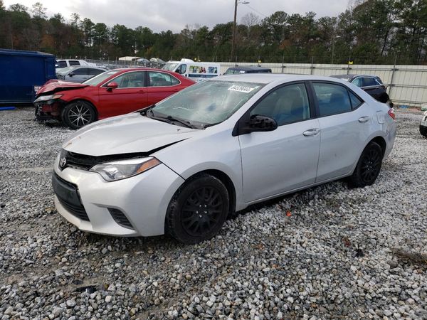 2015 TOYOTA COROLLA