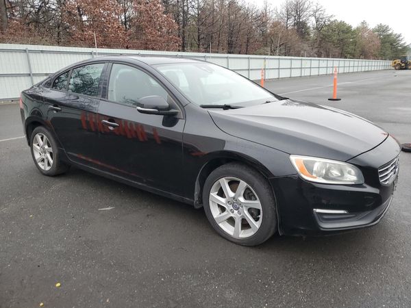 2014 VOLVO S60