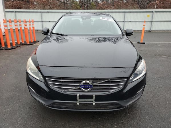 2014 VOLVO S60