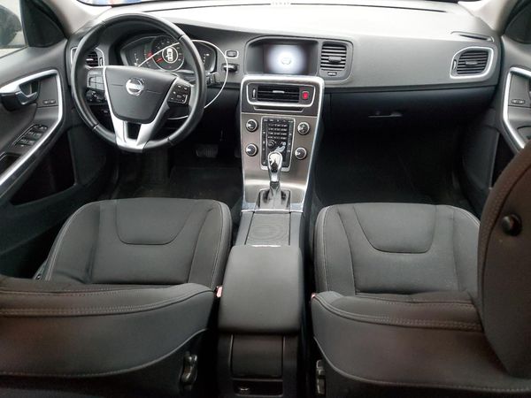 2014 VOLVO S60