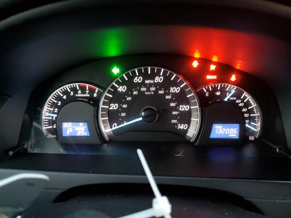 2014 TOYOTA CAMRY