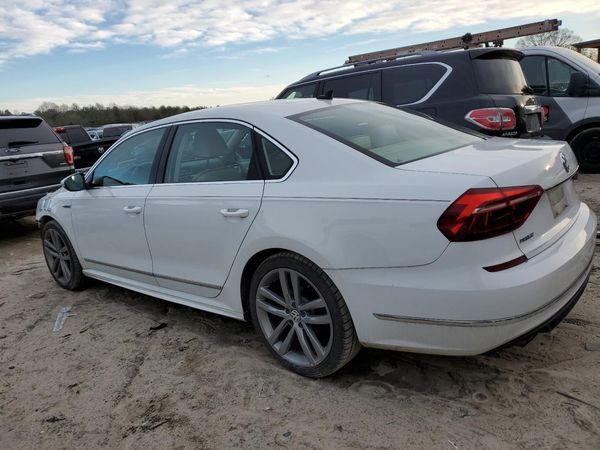 2017 VOLKSWAGEN PASSAT