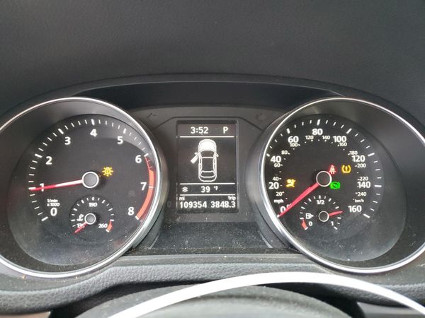 2017 VOLKSWAGEN PASSAT