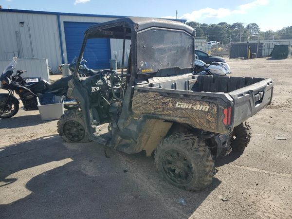 2020 CAN-AM DEFENDER X