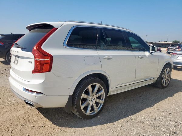 2017 VOLVO XC90 Inscription