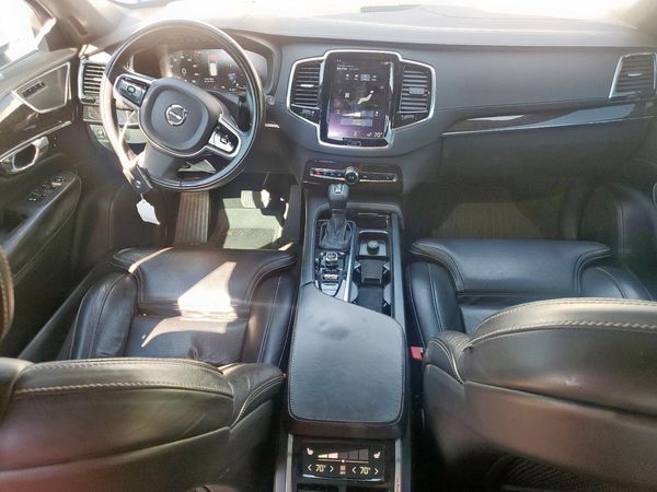 2017 VOLVO XC90 Inscription