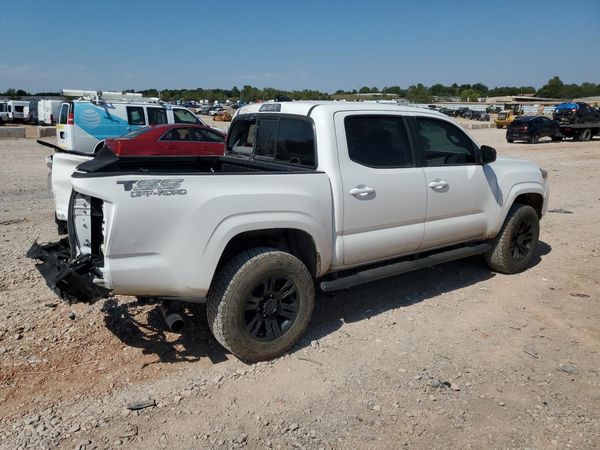 2022 TOYOTA TACOMA DOUBLE CAB SR5