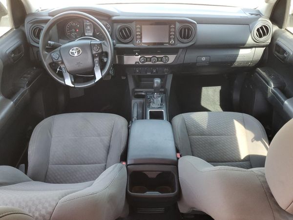 2022 TOYOTA TACOMA DOUBLE CAB SR5