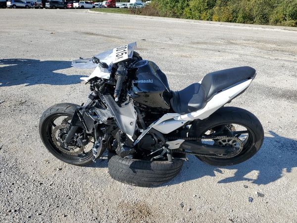 2025 KAWASAKI EX650 R — LSDT