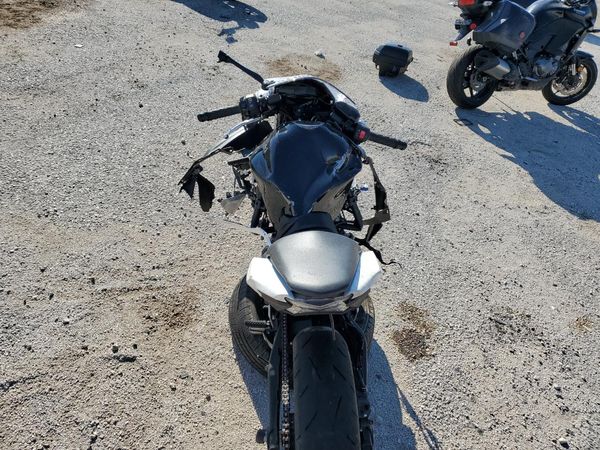 2025 KAWASAKI EX650 R — ARTF