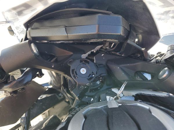 2025 KAWASAKI EX650 R — ODOM