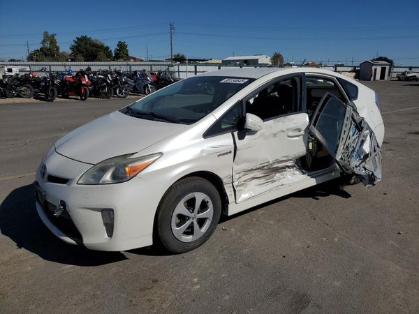 2012 TOYOTA PRIUS