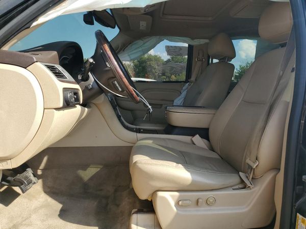 2012 CADILLAC ESCALADE ESV Premium
