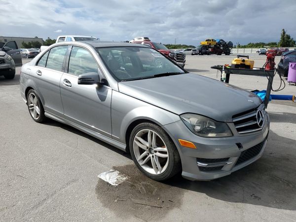 2014 MERCEDES-BENZ C C250