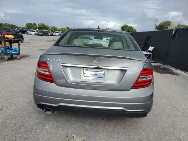 2014 MERCEDES-BENZ C C250