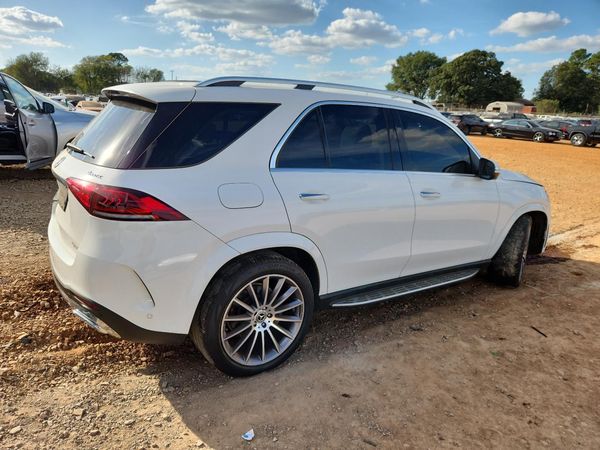 2021 MERCEDES-BENZ GLE