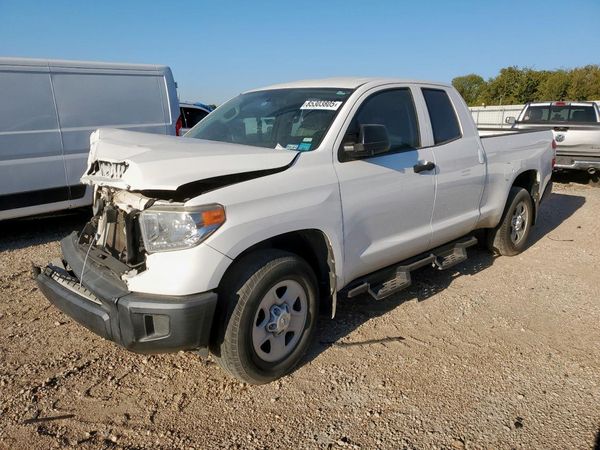 2016 TOYOTA TUNDRA