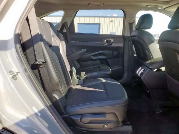 2022 KIA SORENTO EX