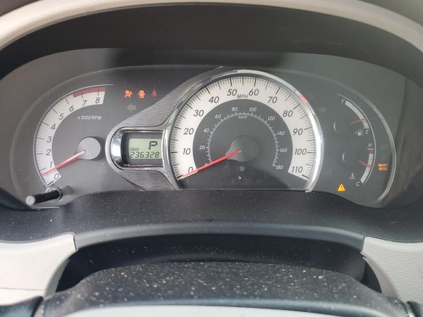 2012 TOYOTA SIENNA