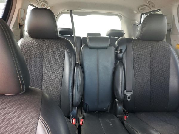 2012 TOYOTA SIENNA