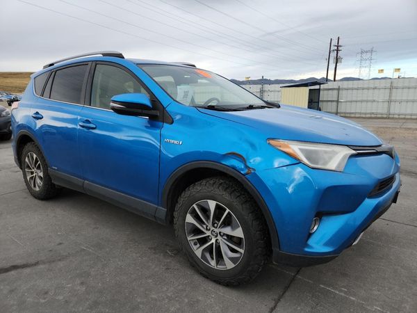 2018 TOYOTA RAV4 HV LE Plus/XLE