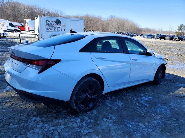 2021 HYUNDAI ELANTRA SEL w/ Convenience Pkg