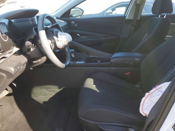 2021 HYUNDAI ELANTRA SEL w/ Convenience Pkg