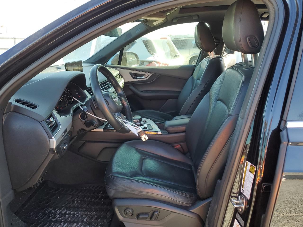 2018 AUDI Q7 quattro Premium Plus