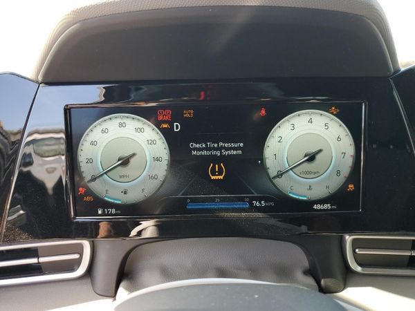 2022 HYUNDAI ELANTRA