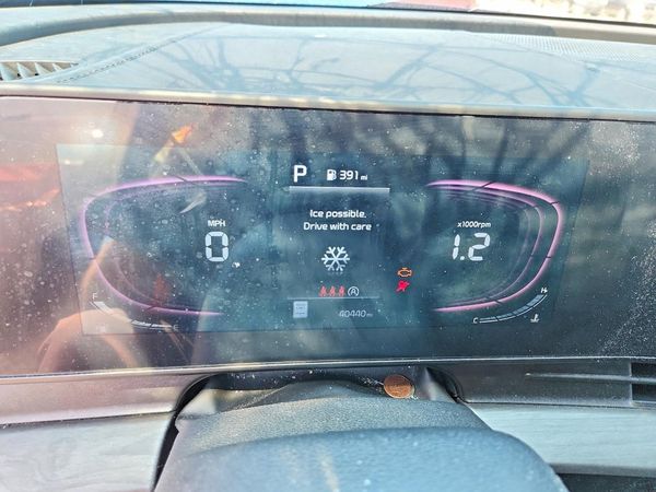 2025 KIA SPORTAGE X-LINE